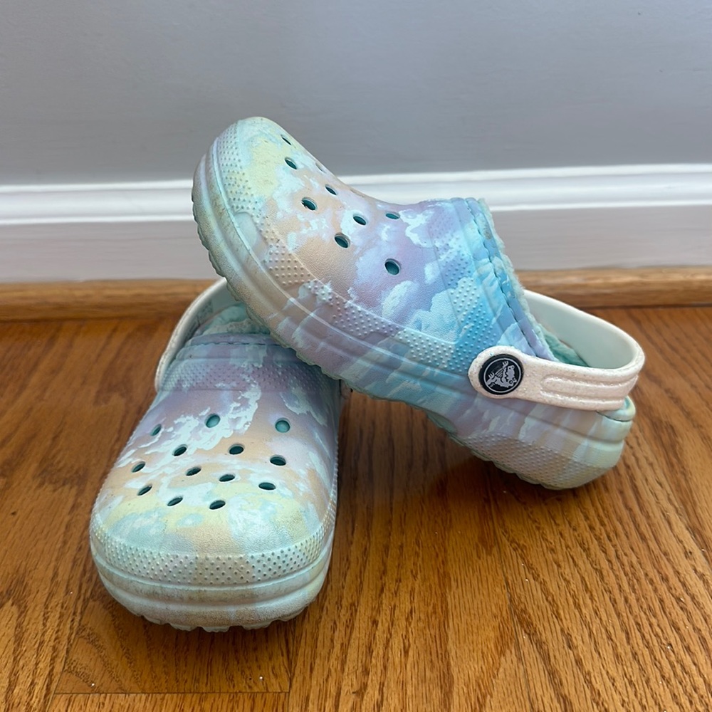 Fizzy Crocs Clouds Glitter